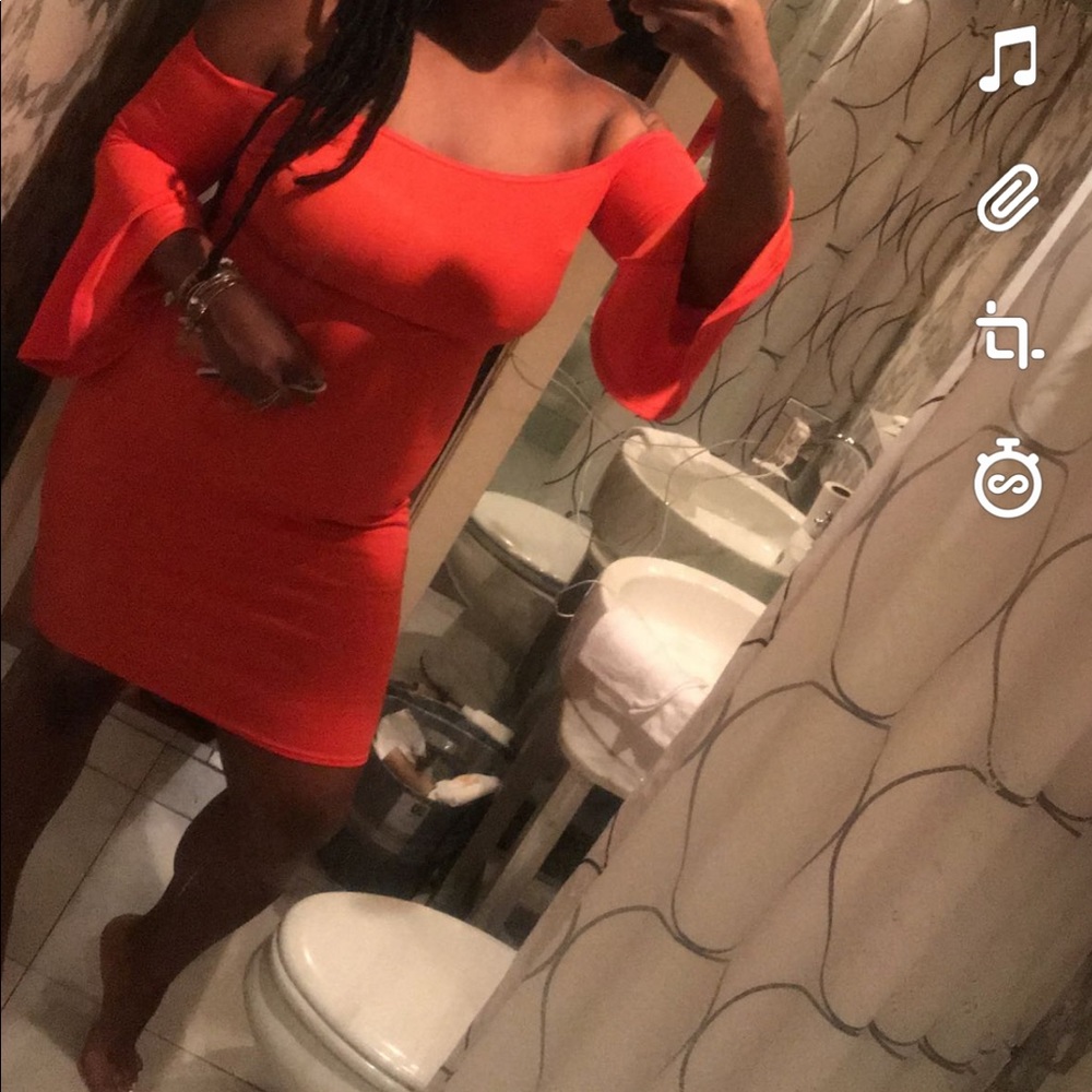 Off the Shoulder body con dress
